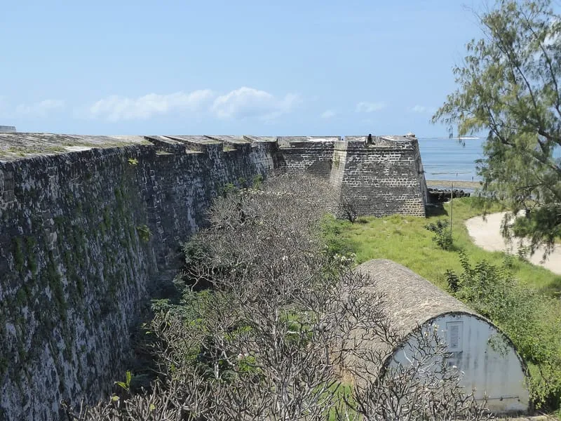 Muralhas da Fortaleza de São Sebastião, na Ilha de Moçambique
